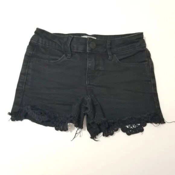 SO Other - 🔴 So Embroidered detail Black denim shorts size 8 (F22)